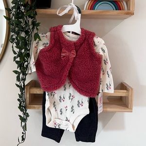 Baby Girl Carters Just One You 3 piece set - 3M